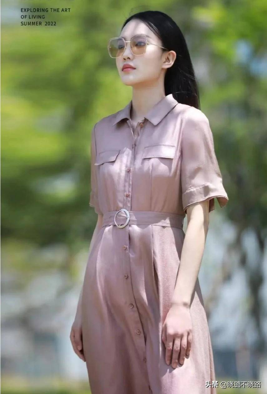 真正有气质的中年女人:穿衣得体,仪态端庄,到老都优雅大方_身材_女性