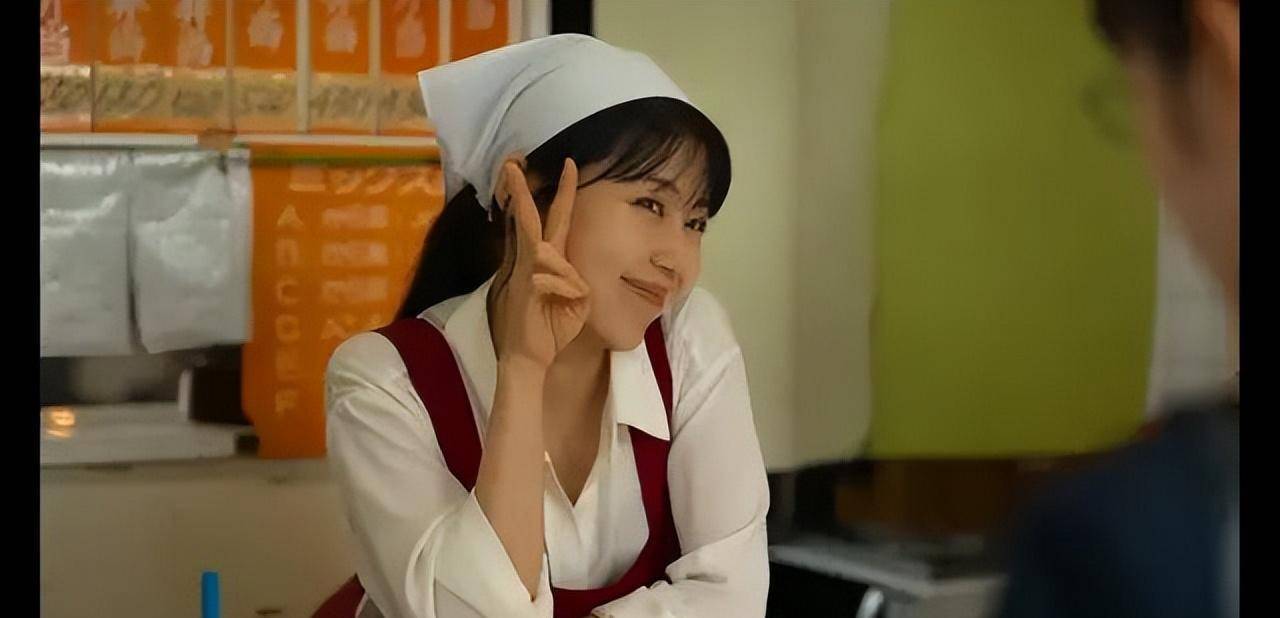 曾经是一个风俗女受过身体上的伤害后背上有疤痕,小时候却被风俗女