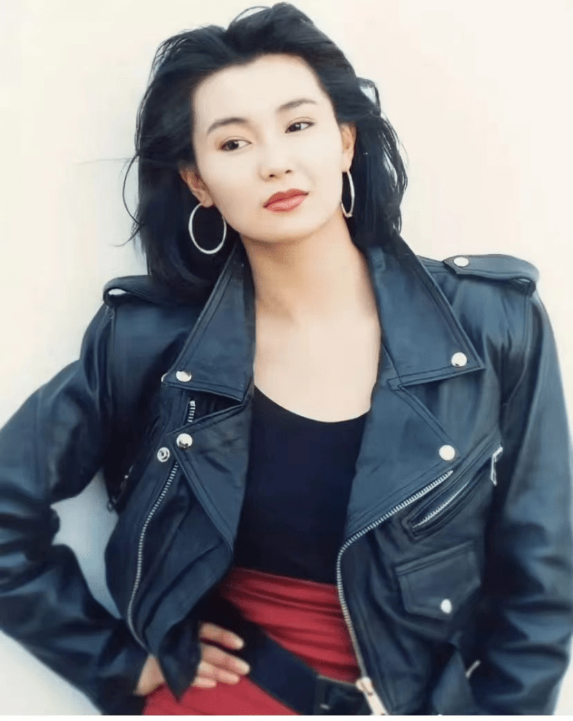 看了张曼玉的经典造型,才发现:90年代的穿搭时尚,至今都流行_旗袍