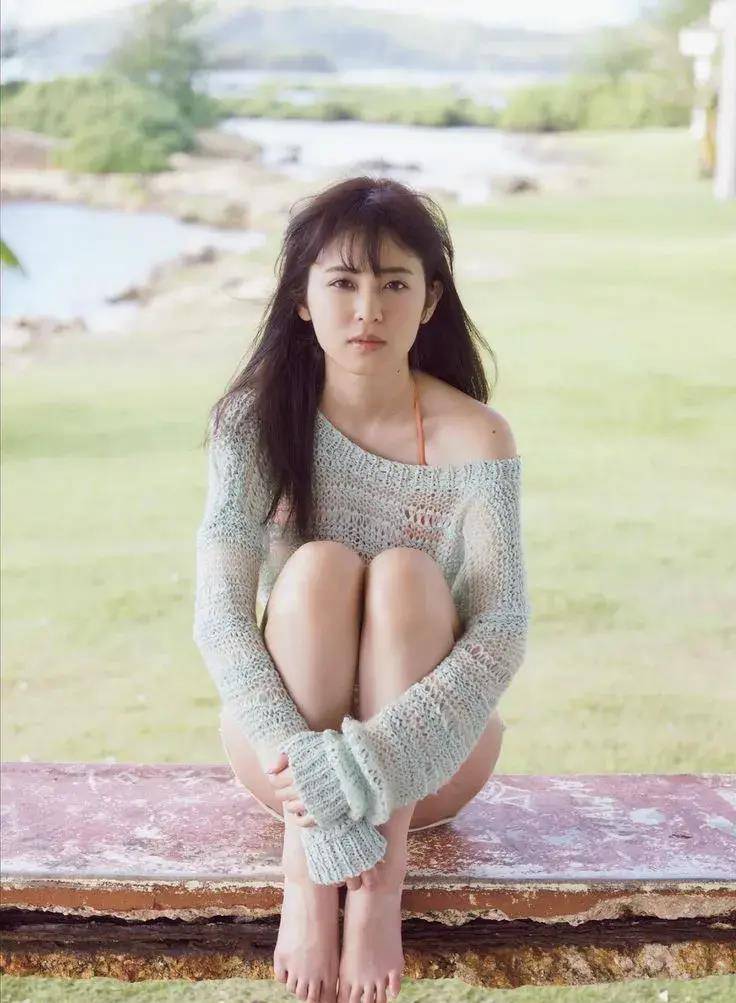 日本女明星久慈晓子宣布与nba球星渡边雄太订婚_消息_猛龙队_游泳
