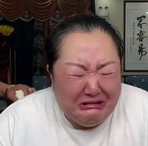 她在玩快手之前是非常穷的,只是一个普通的打工妹,没有稳定的工作