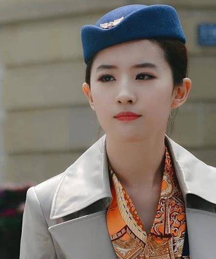 那些在影视剧里穿空姐制服的女明星,难怪刘亦菲被称为神仙姐姐!
