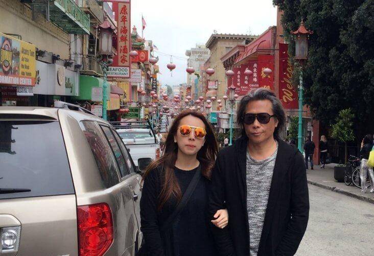 胡子花白显苍老,小33岁女友陪伴左右_夏韶声_网友_朋友