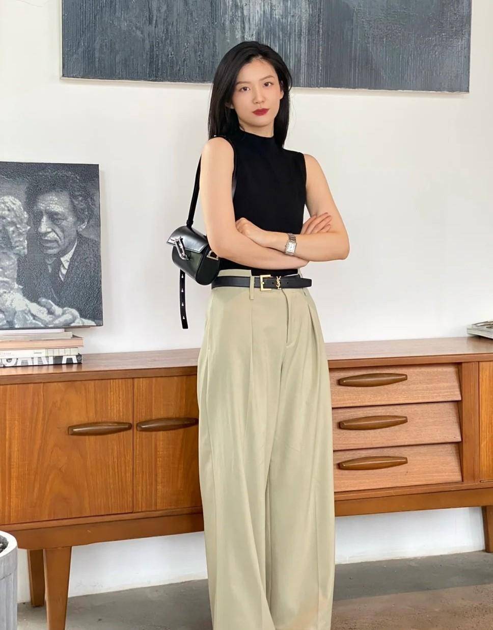 为什么50岁女人看着比30岁更有气质?看完你就知道了_身材_女性_线条