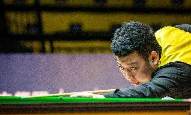 中国斯诺克再创佳绩!冠军联赛李行_比赛_佩里_梁文博