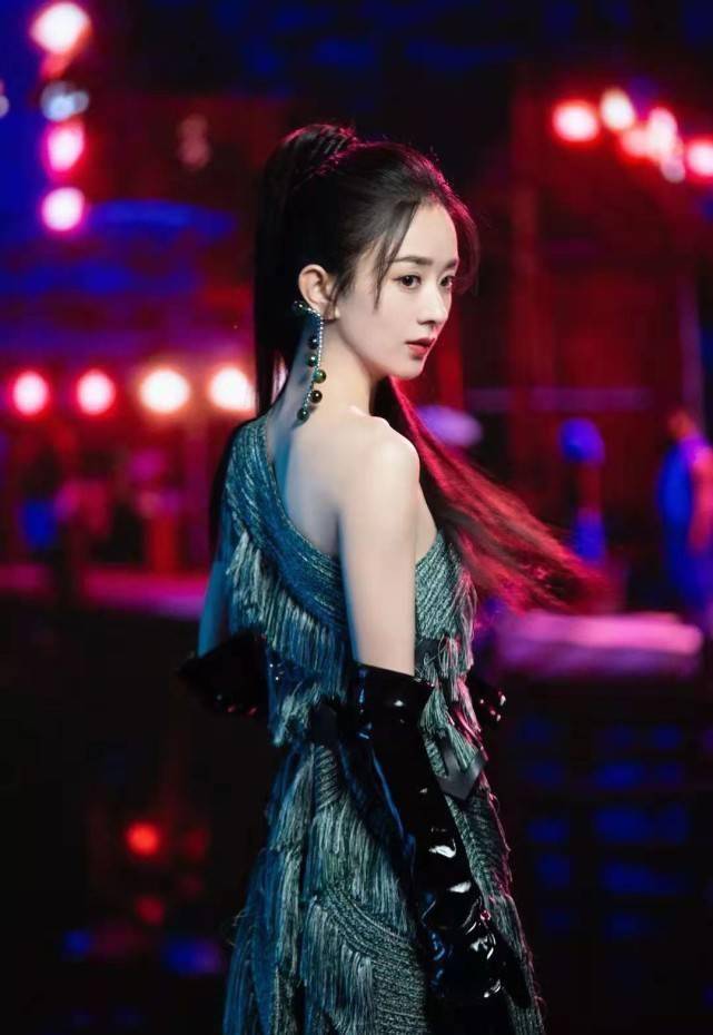 赵丽颖备受迪士尼宠爱!