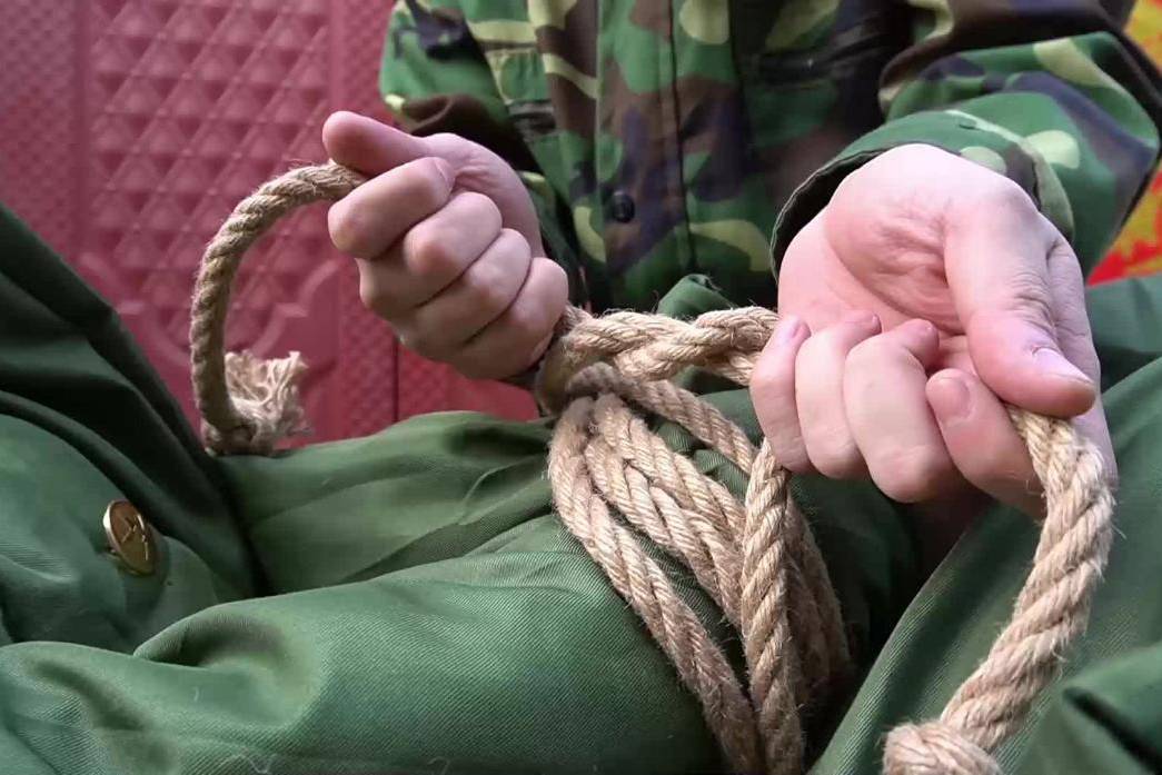 新婚第3天,新郎把媳妇五花大绑送回娘家,丈母娘的反应太搞笑了