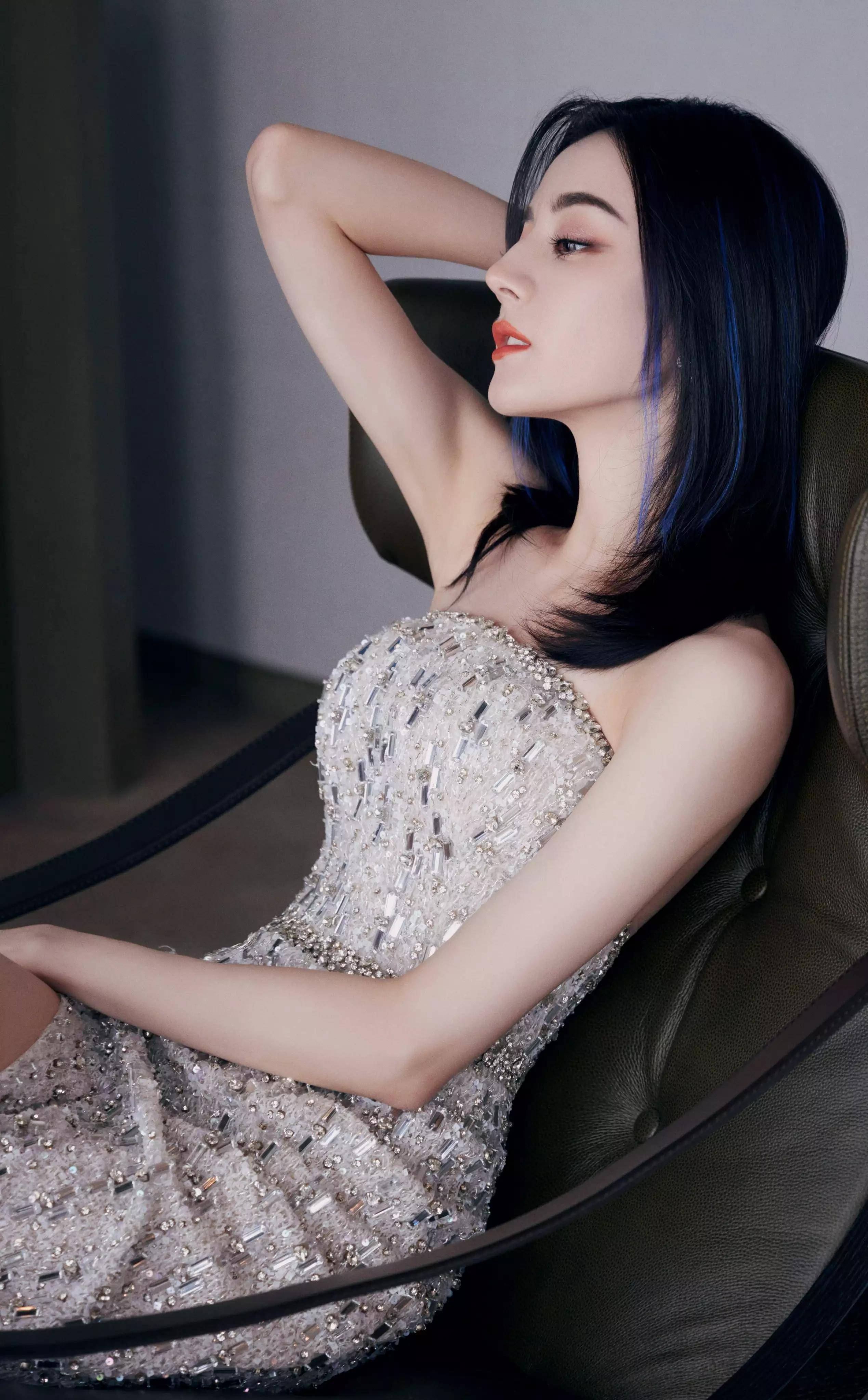 "金鹰女神"-迪丽热巴,巅峰颜值,身材时尚_世界_the_you