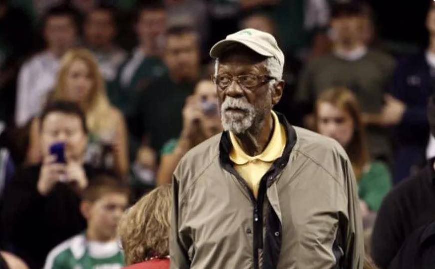 nba传奇中锋比尔罗素(bill russell)在美国时间7月31日与世长辞,享寿