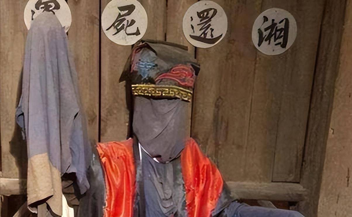 湘西最后的赶尸匠:秋春季较繁忙,晚上12点出发,一夜走30多公里_田铁武