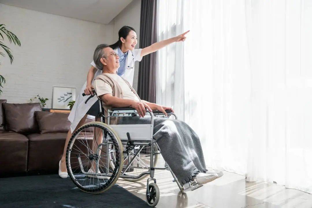 慈海康养馆探索践行"居家 社区 机构"的嵌入式养老模式,融入"互联网
