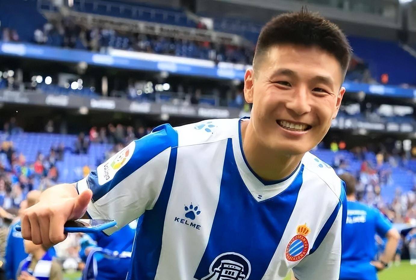 五大联赛再无中国球员,武磊宣布即日回国,大幅降薪回归中超_西班牙人