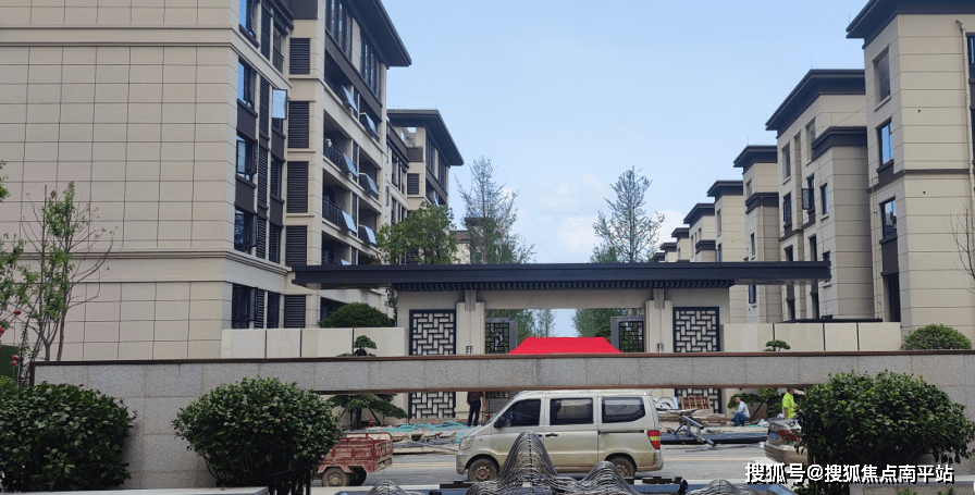 长沙【湾田·望江府】售楼处电话400-159-8559转接5555-湾田望江府