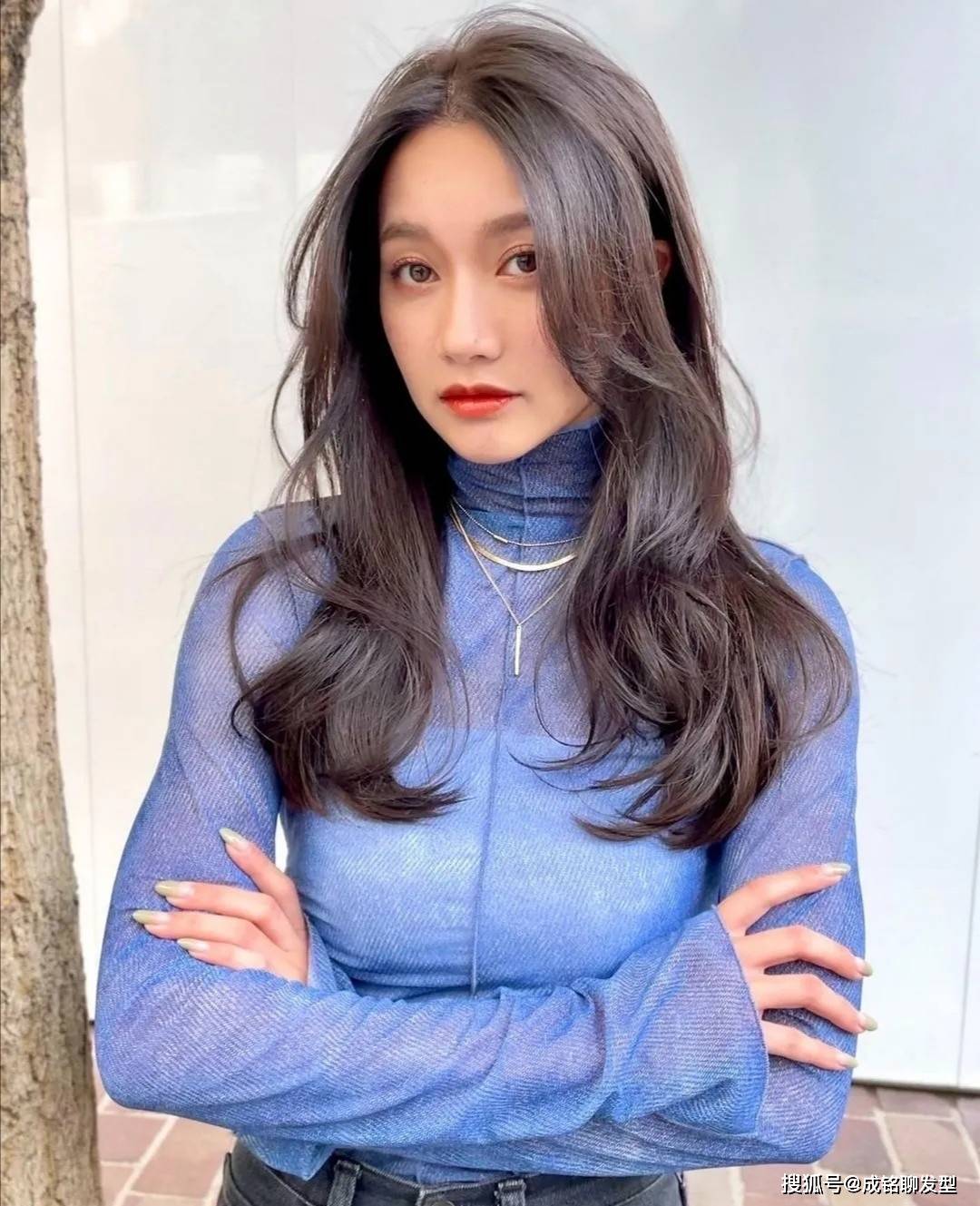 漂亮女人都爱的过肩卷发时尚高级又好打理真的很有女人味