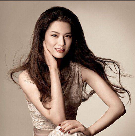 她曾经是"中国第一美女",身家早已超亿,44岁隐居山林为乐_马艳丽_生活