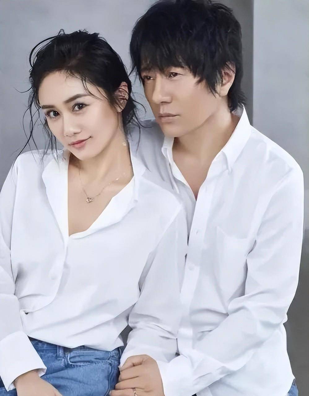 郑钧:曾经女友无数,离异后娶小15岁娇妻刘芸,如今两人疑似离婚_孙锋