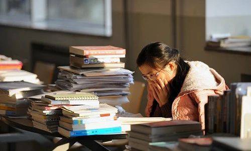 毕业以后获得的学历证书和学位证书.