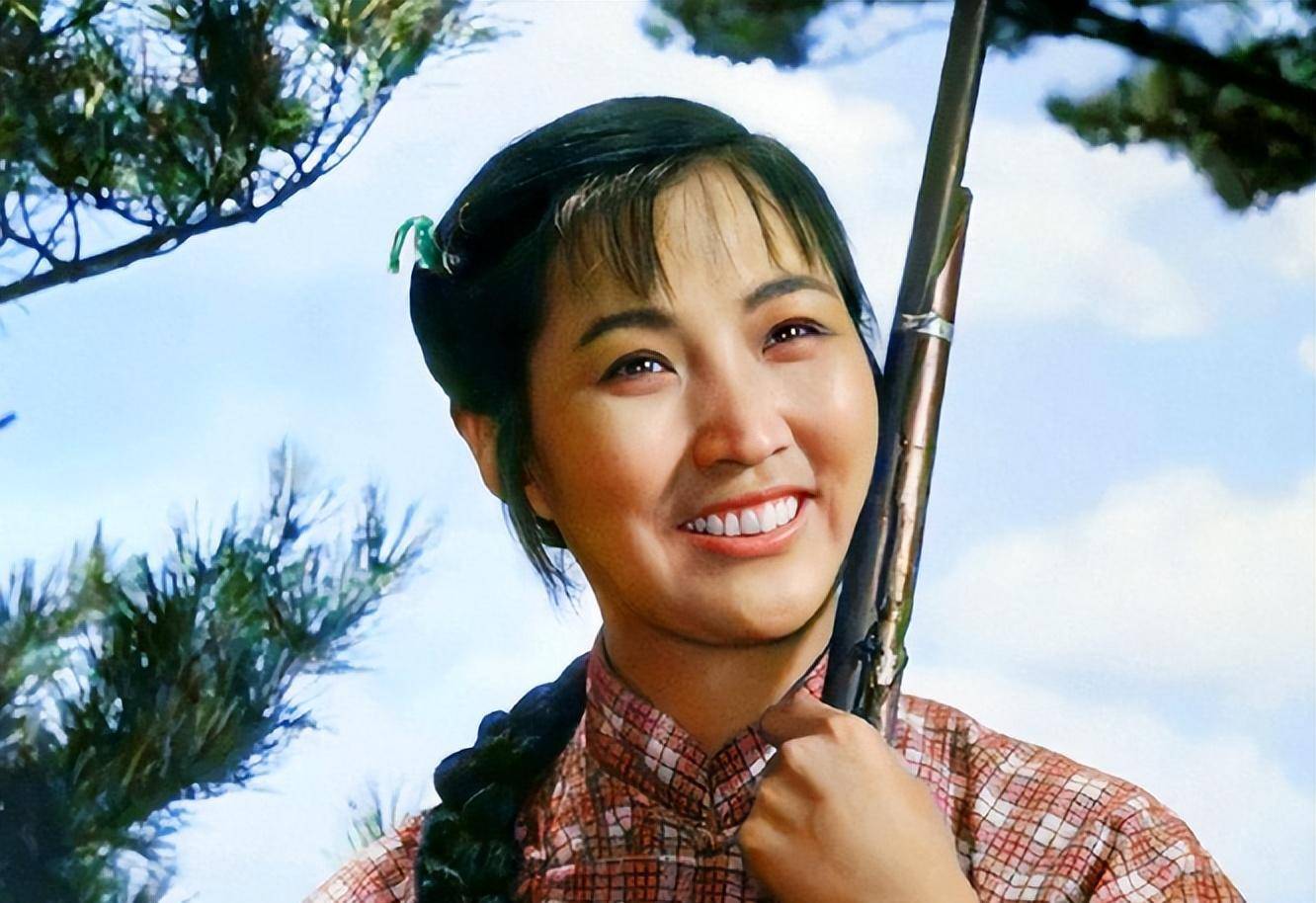 老电影《地雷战》演员现状,女主89岁仍健在,一大半演员已离世_杨雅琴