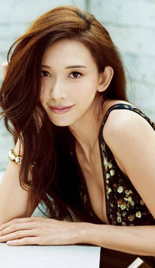 林志玲近照曝光,远嫁日本不足一年,如今模样大变差点认不出_女神_照片