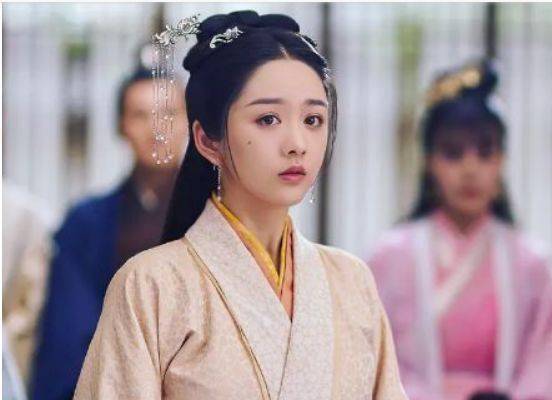 今因出演《白发》走红,老公是网红同道大叔_芦笋_剧中_文竹