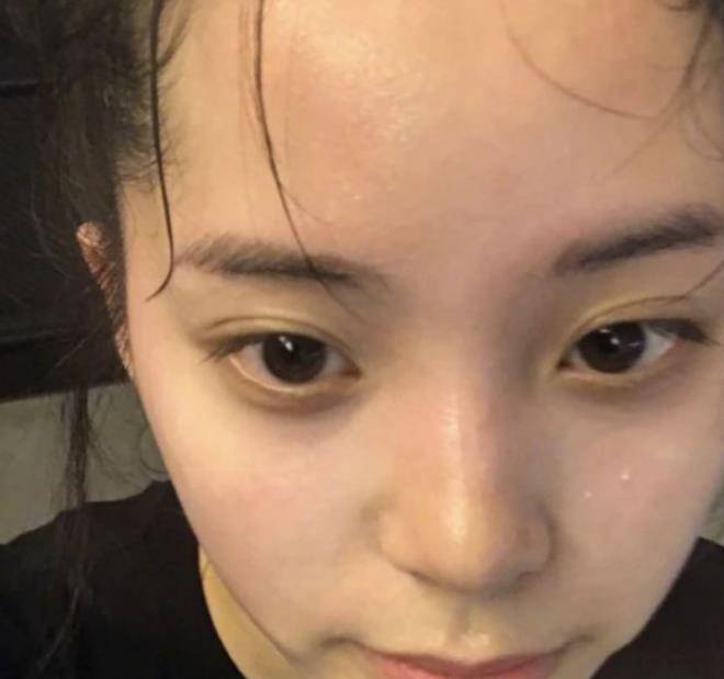 欧阳娜娜的「身材」忘记p图了!