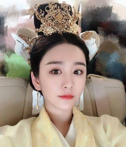 今因出演《白发》走红,老公是网红同道大叔_芦笋_剧中_文竹
