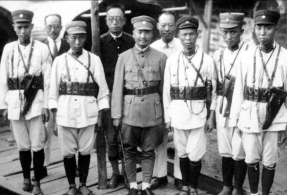 全国军民开启共同抗战模式,刘湘再次向国民党政府请缨抗战,这次的川军