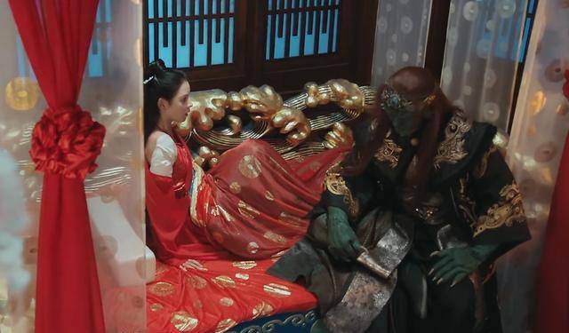 《海大鱼》阿狸追星梦破灭,崇拜他一生的海神真要强娶!