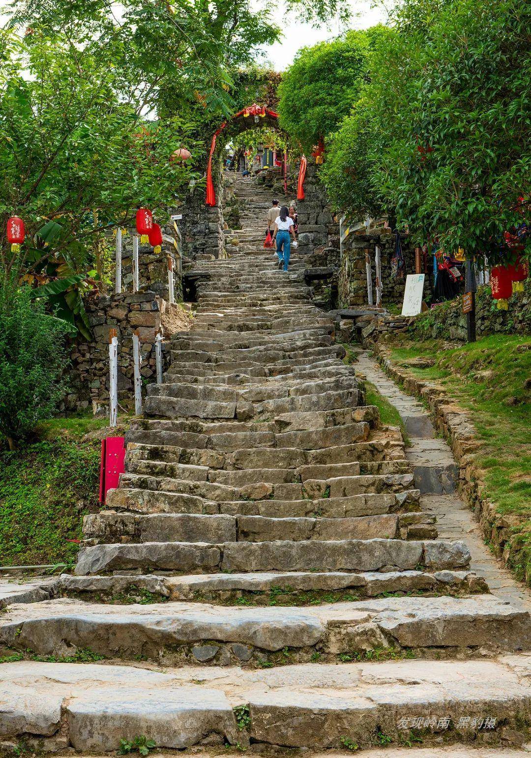 广州美女行走连南千年瑶寨,说那里是治愈心灵的好地方_民居_生活