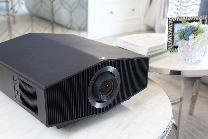 超越"中杯"的实力表现 索尼vpl-xw7000激光4k家用投影机详测_产品