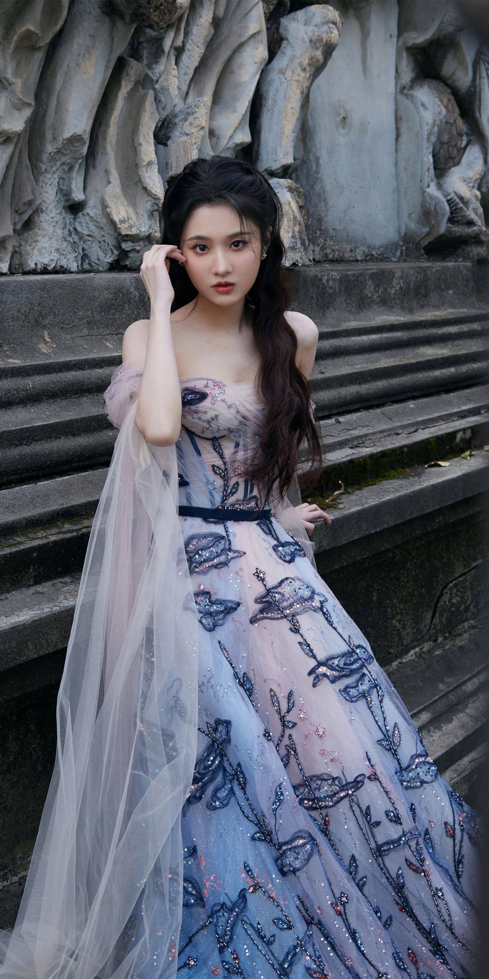 张慧雯长裙礼服盛典活动壁纸 676767_网友_气质_大气