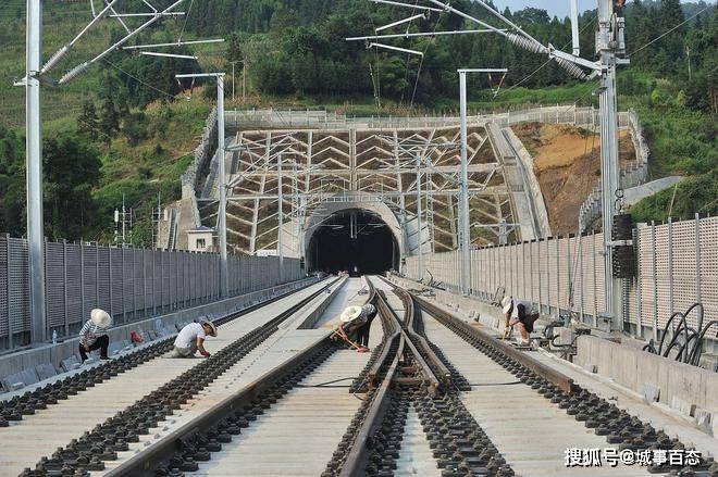 贵州为何选择修建盘兴城际铁路而不修建贵兴城际铁路?_贵阳_兴义_国家