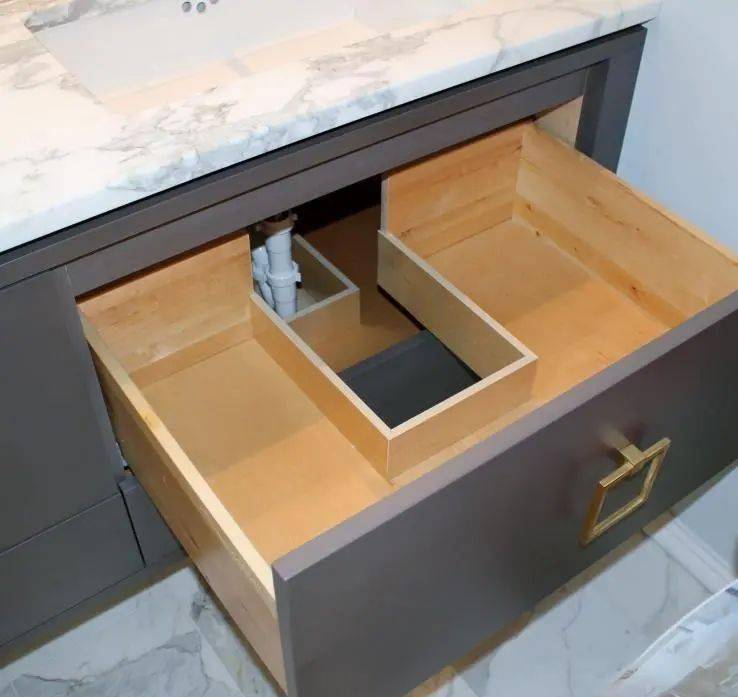 在厨房这4处装上抽拉板,能当梯子能当餐桌,做法太机智了_空间_收纳