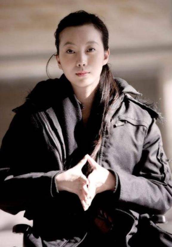 名模马艳丽:前夫得了脑瘤,小三摔成瘫痪,她靠种蘑菇赚10亿_训练_父母