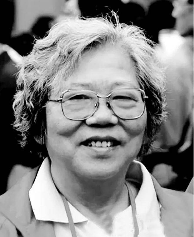 1957年,侄女彭爱兰临盆在即,可丈夫却因公出差尚未归来,本来她想要给