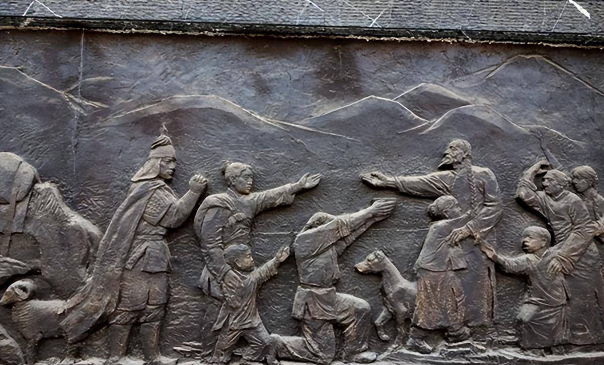 梦幻薰衣草盛放的地方 一部史诗级西迁故事太震撼_伊犁_锡伯_队伍