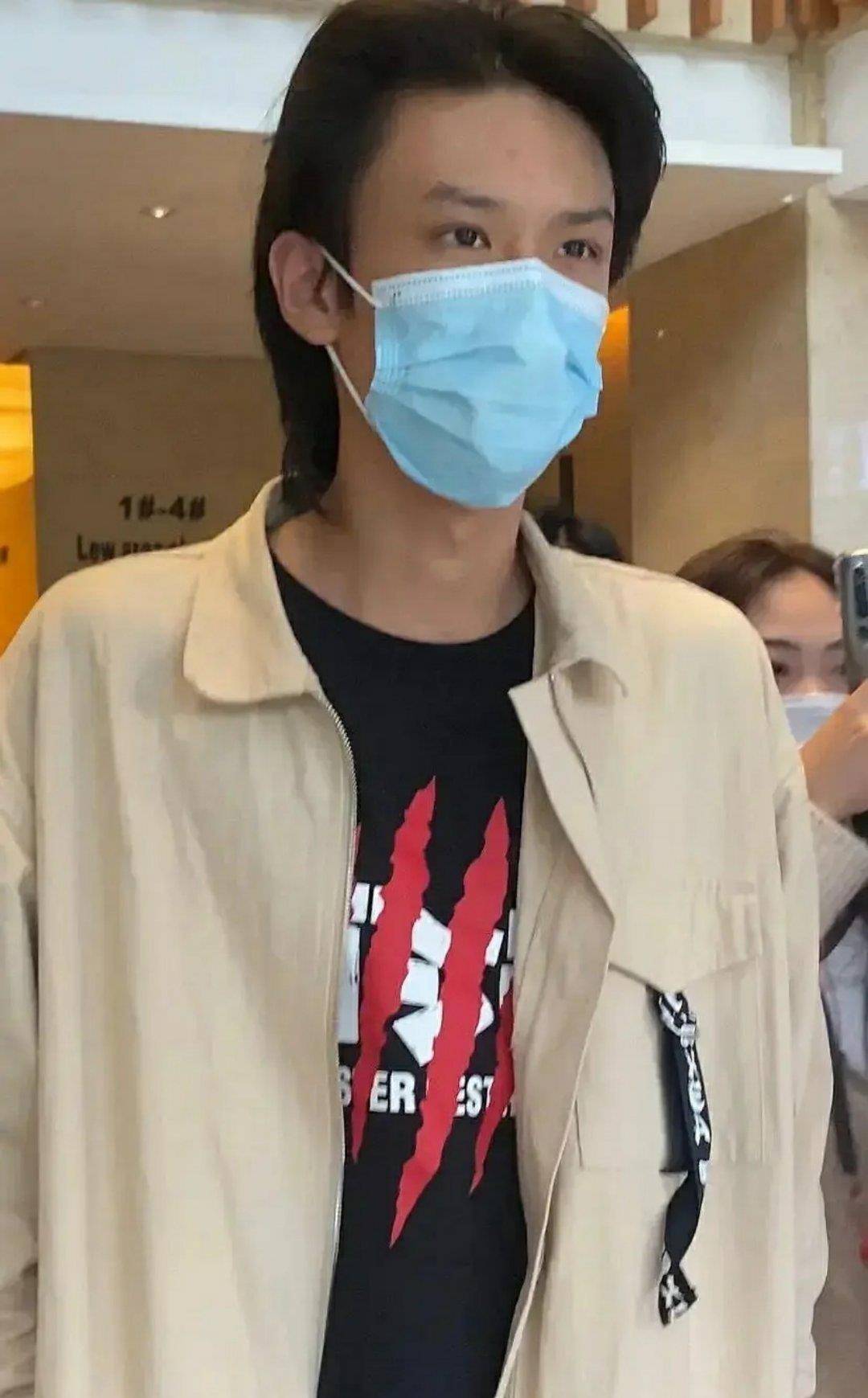 陈泗旭疑回时代峰峻,陈玺达另签公司准备复出,明年《青3》《创4》很