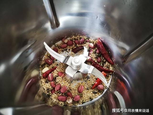 清炖羊肉的做法（清炖羊肉的正宗做法及配料） 第3张