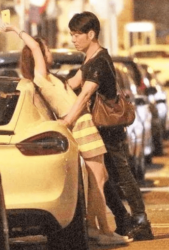 四度当街脱裙?这个女星也太疯狂了_戴梦梦_朱瀚_因为