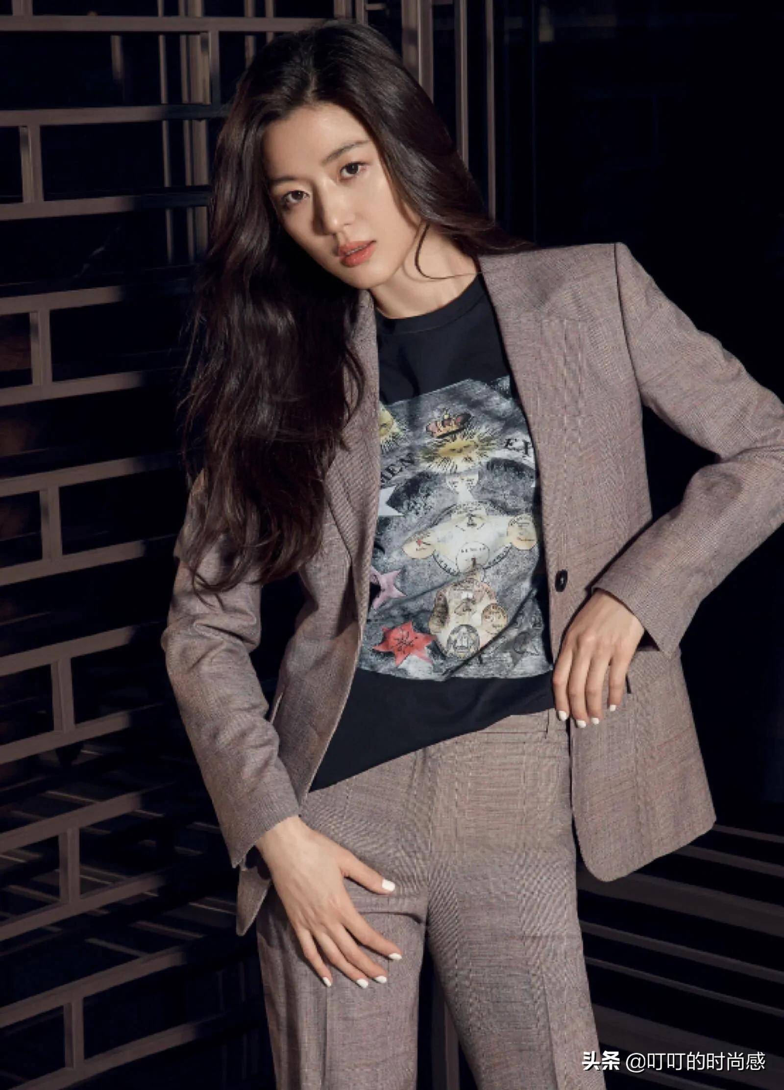 清纯而妩媚的全智贤让肌肤从里到外靓起来_时候_时尚_产品