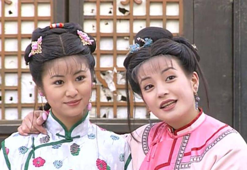 重温《还珠格格》终于懂了:为何小燕子给女儿取名南儿,紫薇不配_友情