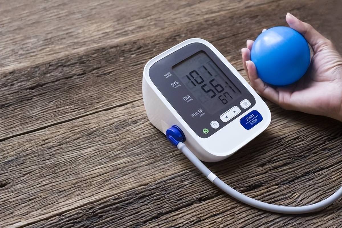 血压飙升,就得吃药来控制血压吗？这4种特殊高血压,可没有想象中简单