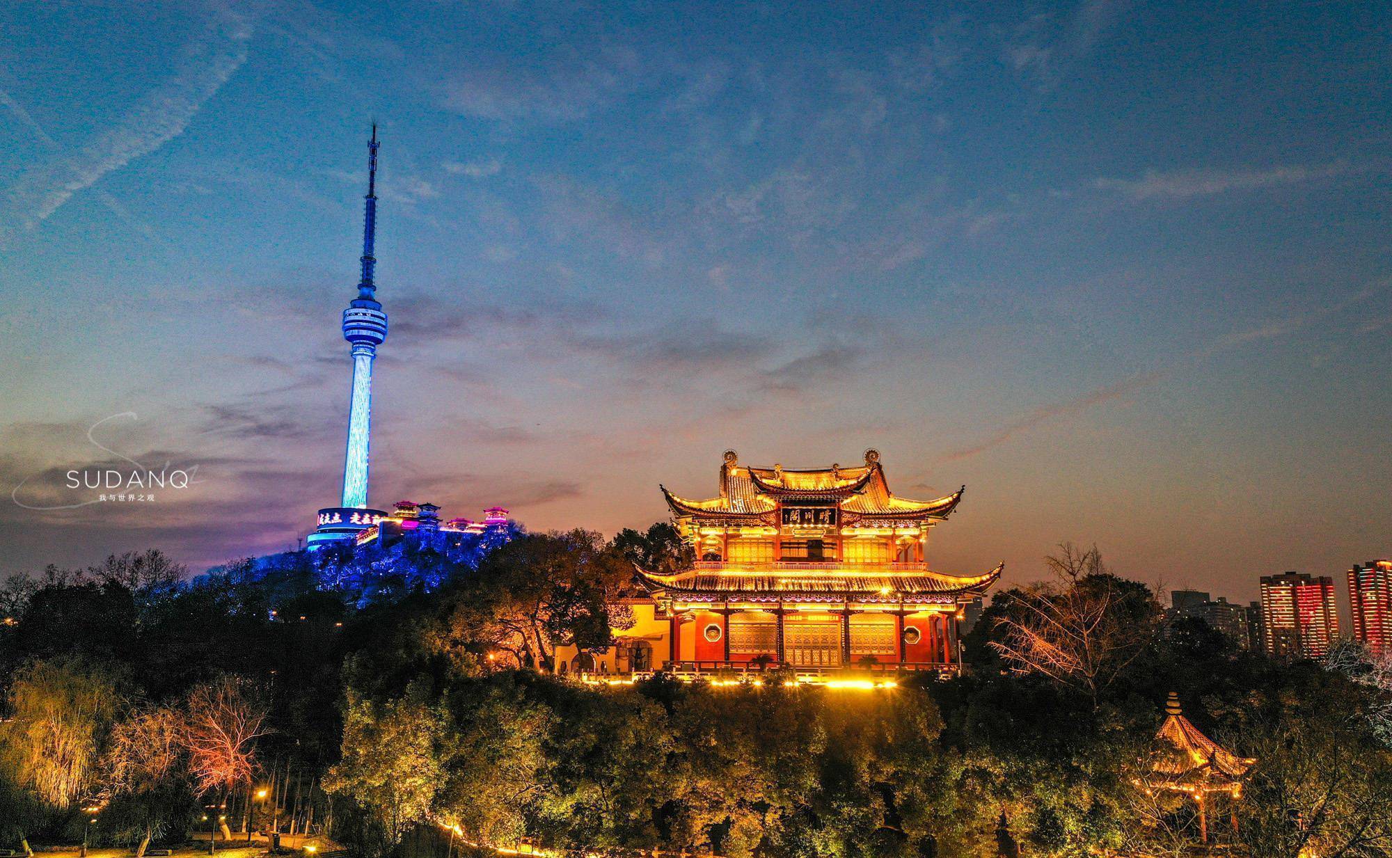 航拍晴川阁:武汉三大名胜之一,有"楚天第一楼"之美誉_黄鹤楼_建筑