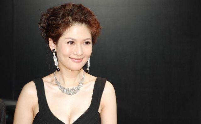 曾是电视台花旦,介入冯小刚婚姻,富豪为她坐牢,现现风光不再_沈星