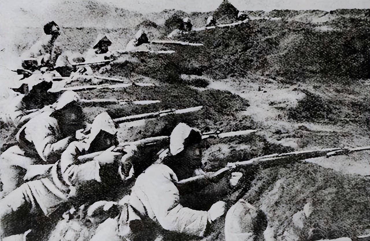 抗联小战士的回忆:吃完马皮只能吃野菜,快要饿死也没人开枪打猎_敌人