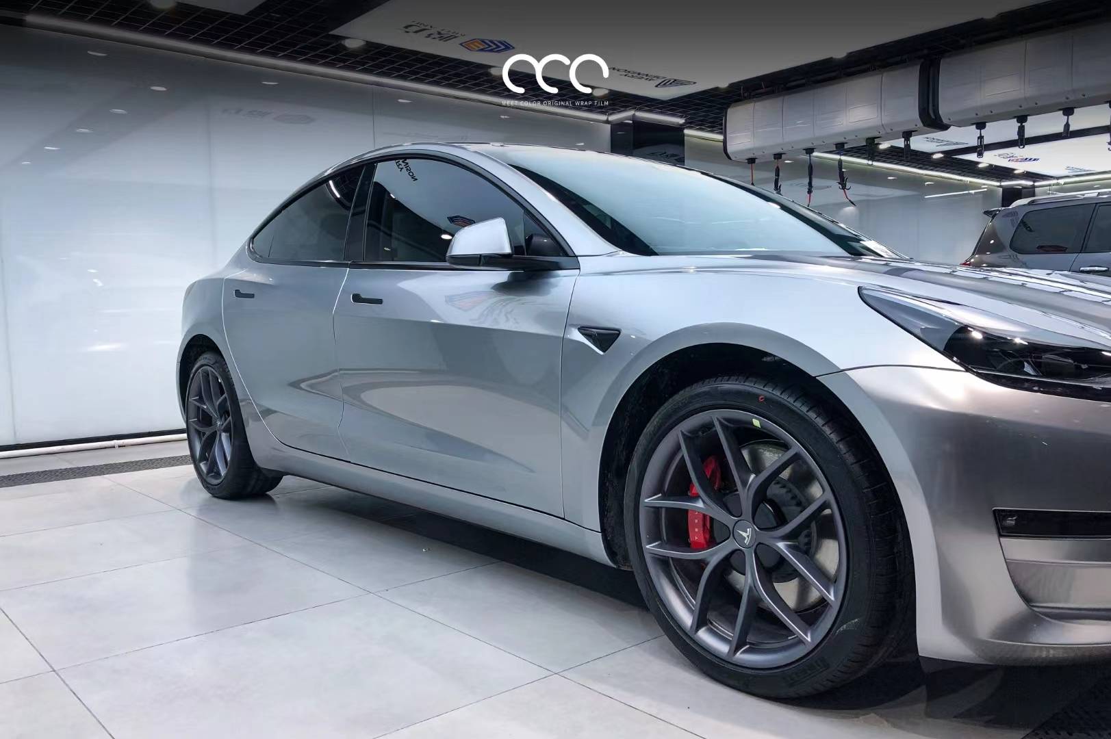 特斯拉model 3漫彩改色膜gt银,银箭之魂