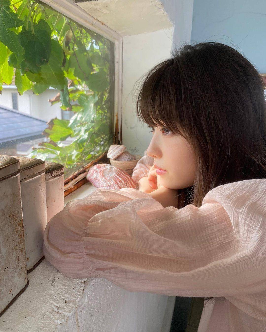 国民美少女,像小动物般惹人疼,甜萌灿笑更是散发着满满初恋感_气质