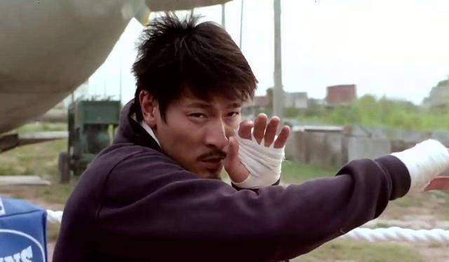 刘德华有146个电影片头当然不包括计划中的系列《七圣》_泰拳_拳击手