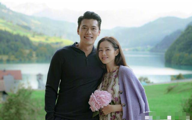 正装领结精致帅气,久违与孙艺珍再同框十分养眼_照片_影视剧_微博