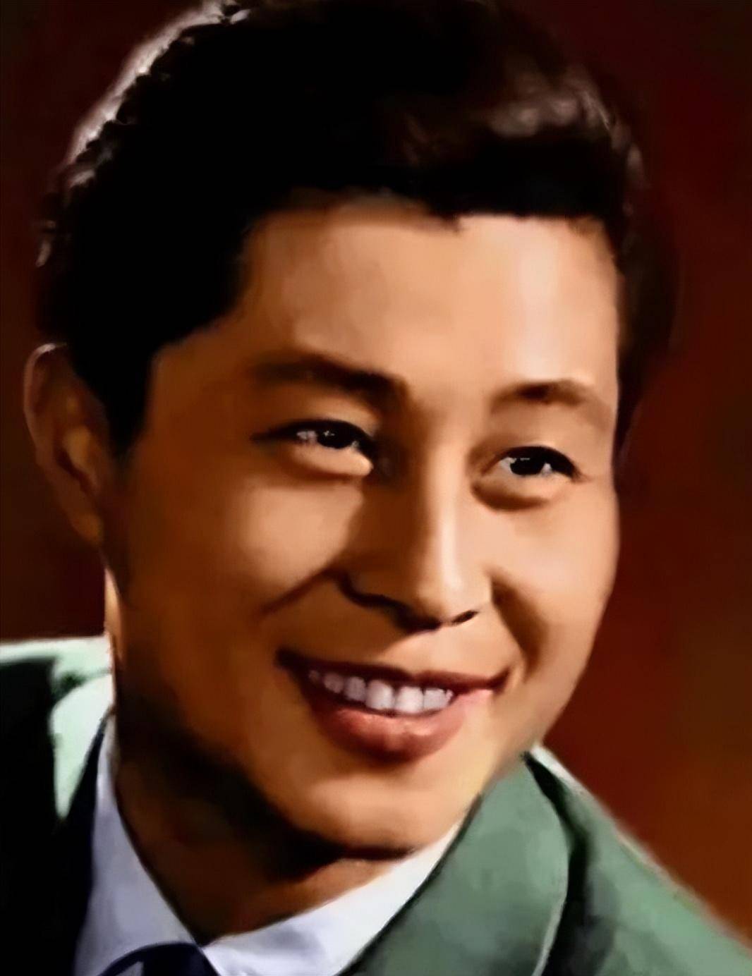 "一代男神"王心刚:对患病初恋妻子不离不弃,儿女已是亿万富翁